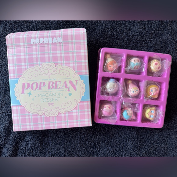 Pop Mart POP BEAN Macaron Dessert Series Box Set - Picture 1 of 5